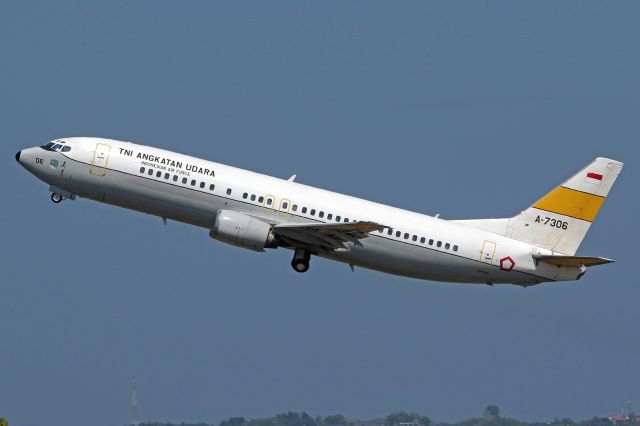 BOEING 737-400 (A7306) - SkU17