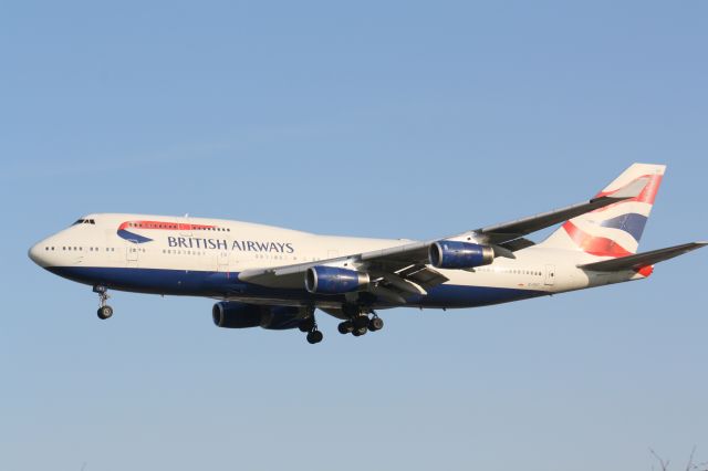 Boeing 747-400 (G-CIVT) - early evening arrival CYYZ,Toronto