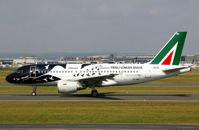 Airbus A319 (EI-IMI)