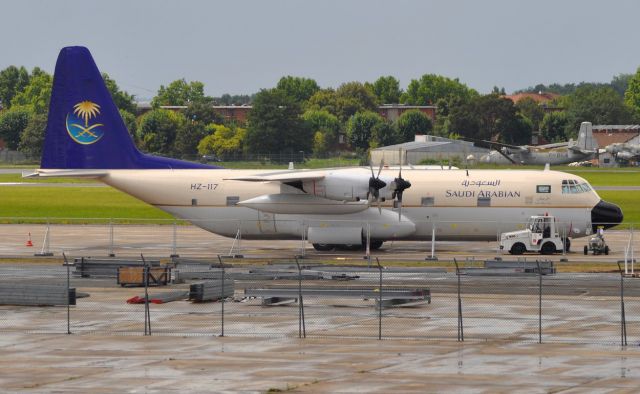 Lockheed C-130 Hercules (HZ117)