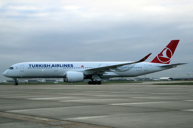 Airbus A350-900 (TC-LGA) - Taxiing to Stand 243 on 9-Dec-20 operating flight THY1979 from LTFM.