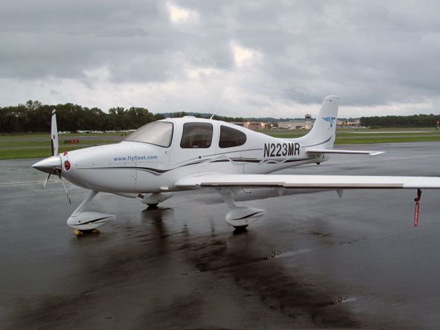Cirrus SR-22 (N233MR) - A very nice Cirrus. Note the TKS anti ice system.