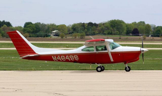 Cessna Skylane (N4649S) - Whiteside Co. Airport 7 May 2021br /This smart looking 182RG was doing some pattern work.br /Gary C. Orlando Photo