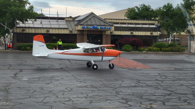 Cessna Skylane (N5938B)