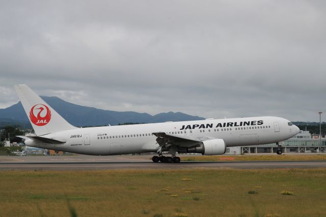 BOEING 767-300 (JA612J) - July 18th 2020:HND-HKD.