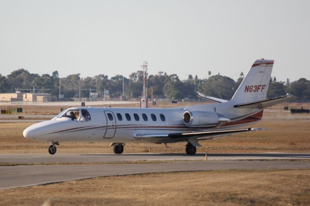 Cessna Citation V (N563FF) - Lennox Flight 333 (N563FF) taxis for departure at Sarasota-Bradenton International Airport