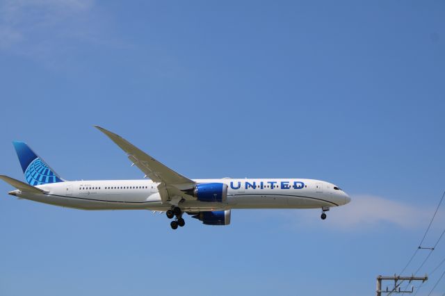 BOEING 787-10 Dreamliner (N12012) - United Airlines 787-10 Dreamliner on approach for ORD's runway 10C