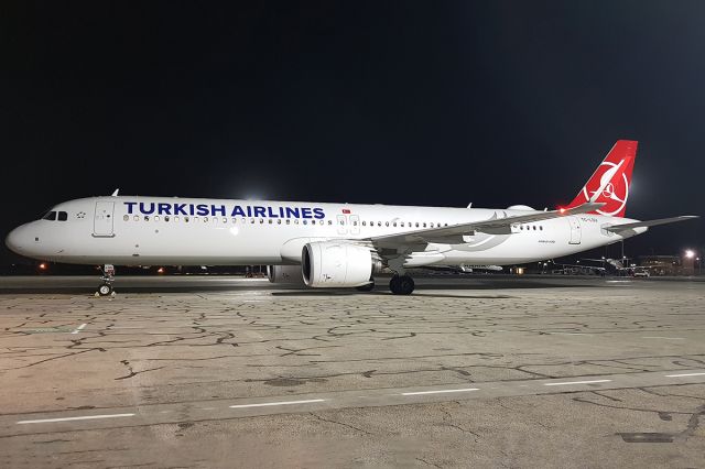 Airbus A321neo (TC-LSU)