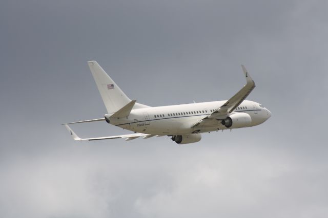 Boeing 737-700 (N20201)