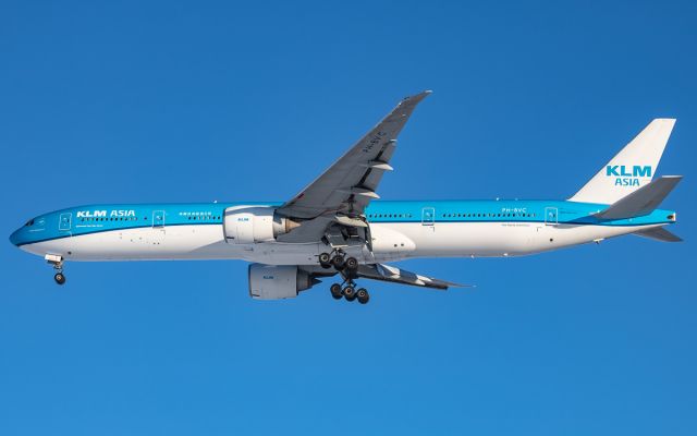 BOEING 777-300ER (PH-BVC)