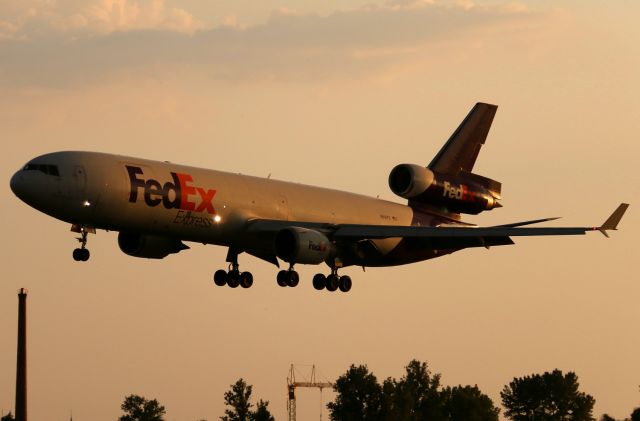 Boeing MD-11 (N614FE)