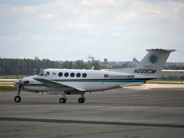 Beechcraft Super King Air 200 (N209CM)