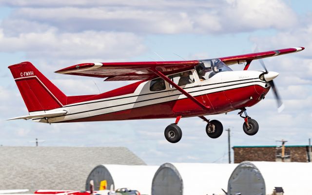 Cessna Skyhawk (C-FMVH)