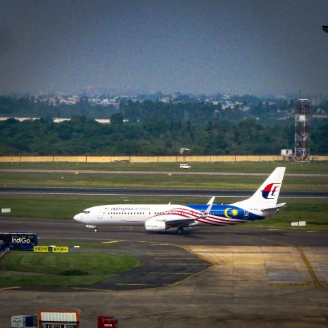 Boeing 737-700 (9M-MXC)