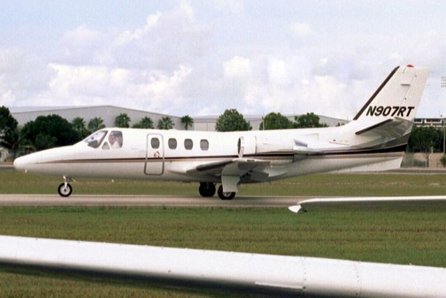 Cessna 500 Citation 1 (N907RT) - Seen here on 28-Sep-03 and since reregistered N752CK.