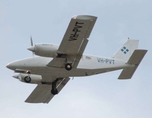Piper Seneca (VH-PVT)