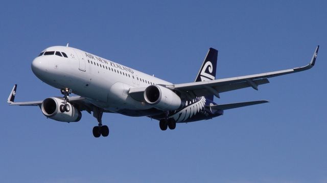 Airbus A320 (ZK-OXD)