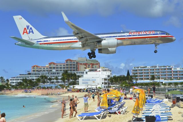 Boeing 757-200 (N179AA) - Arriving over Maho Beach from JFK