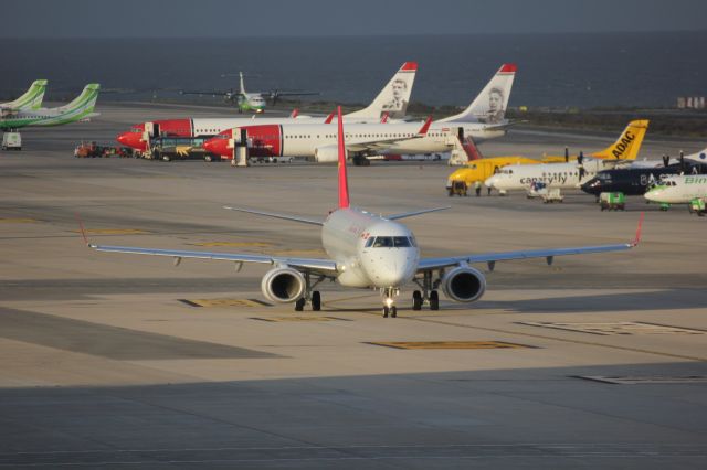 Embraer ERJ-190 (B-3117)