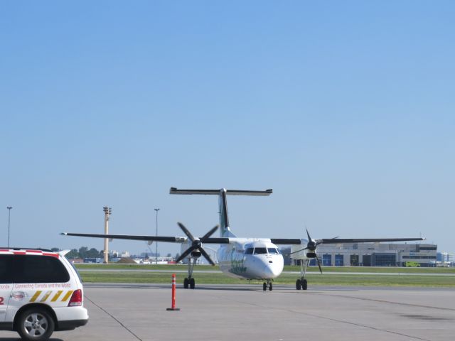 de Havilland Dash 8-100 (C-FGRP)