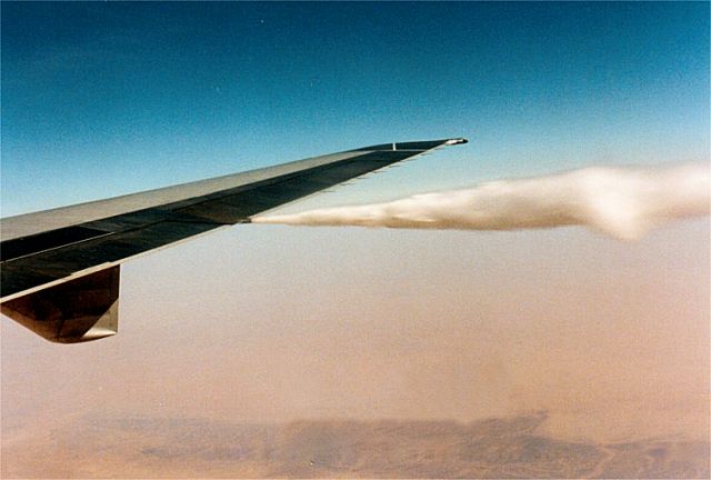 McDonnell Douglas DC-10 — - DC10-40 Fuel Dump