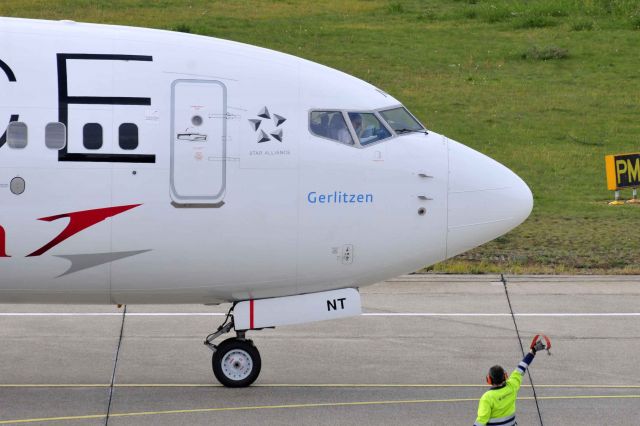 Boeing 737-800 (OE-LNT)