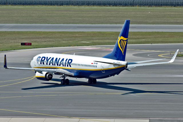 Boeing 737-800 (SP-RSI)
