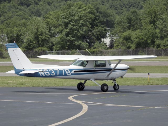 Cessna 152 (N6377B)