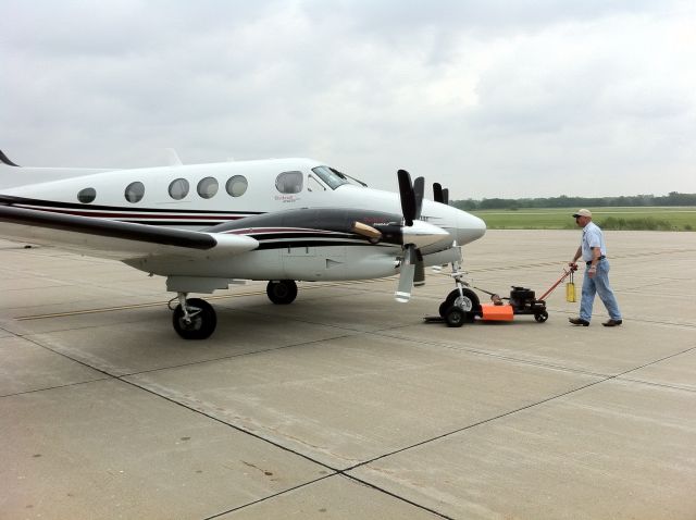 Beechcraft King Air 90 (N155RG)