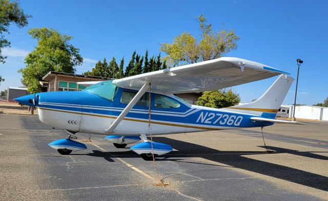 Cessna Skylane (N2736Q)