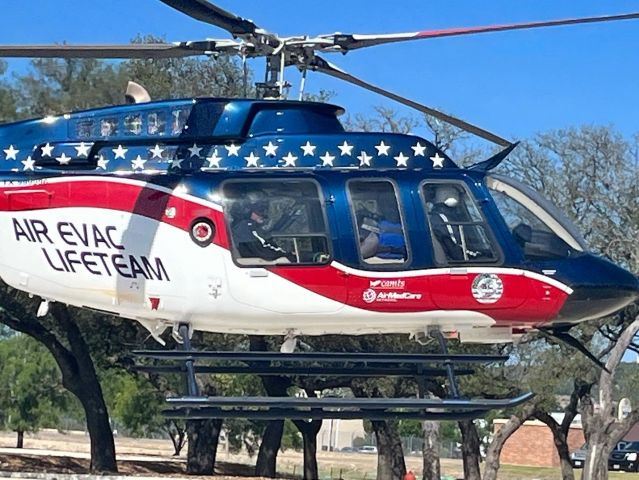 Bell 407 (N660AE)