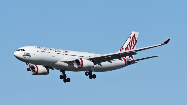 Airbus A330-200 (VH-XFH) - Airbus A330-242. Virgin Australia VH-XFH final rwy 06 YPPH 120719.