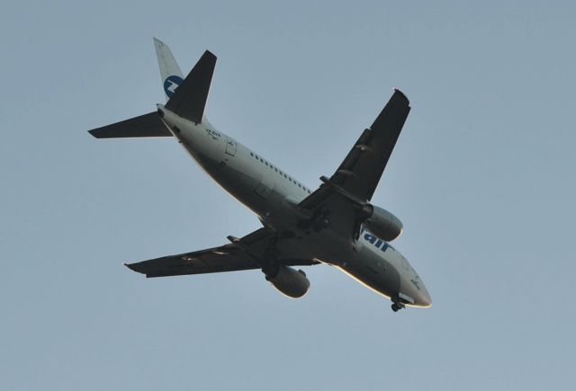 Boeing 737-500 (VP-BVN)