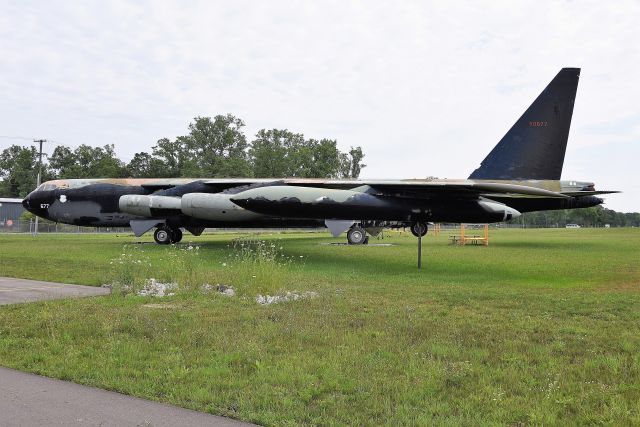 Boeing B-52 Stratofortress — - 07-12-23