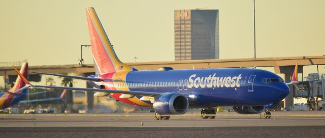 Boeing 737 MAX 8 (N8708Q) - phoenix sky harbor international airport 18OCT22