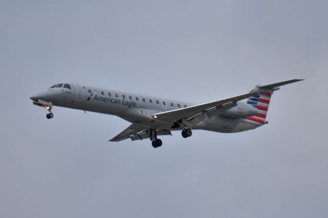 Embraer ERJ-145 (N609DP)