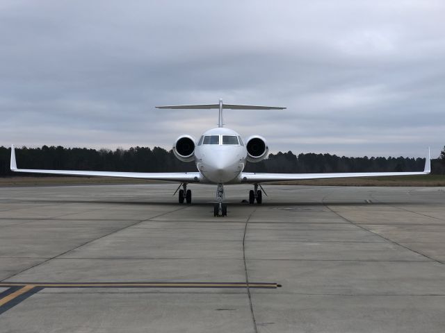 Gulfstream Aerospace Gulfstream V (N1DC)