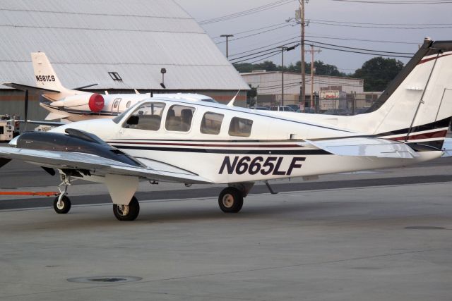 Beechcraft Baron (58) (N665LF)