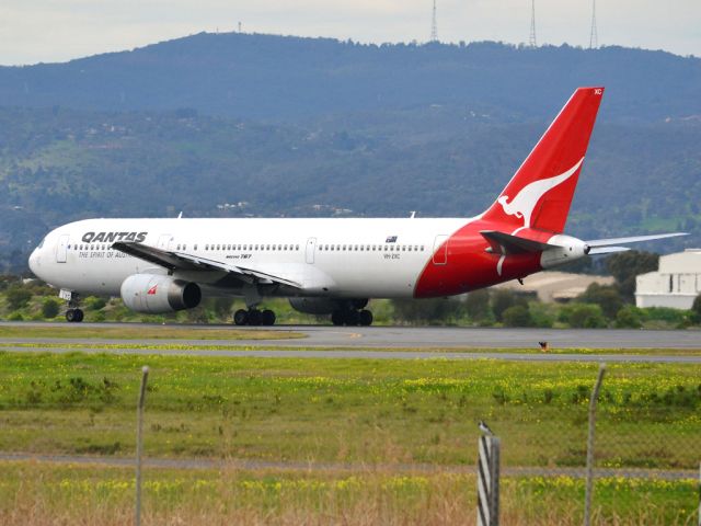 BOEING 767-300 (VH-ZXC) - Rolling for take off on runway 05, for flight to Sydney. Thursday 12th July 2012.