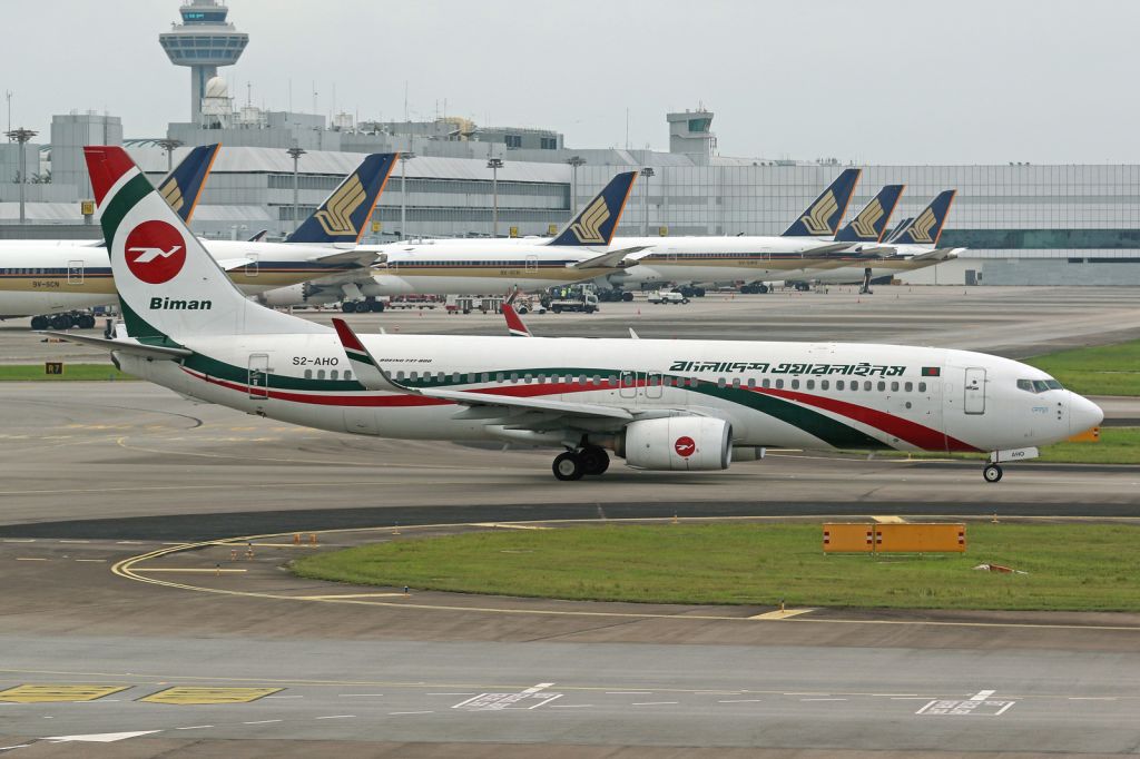 Boeing 737-800 (S2-AHO)