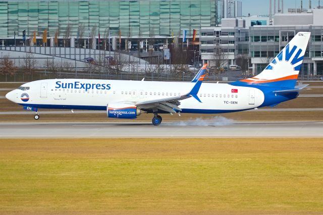 Boeing 737-800 (TC-SEN)