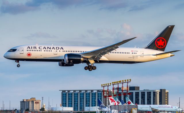 Boeing 787-9 Dreamliner (C-FVLX) - AC788 returns home from Los Angeles, on short finals for runway 24R