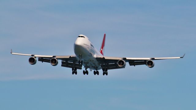 Boeing 747-200 —