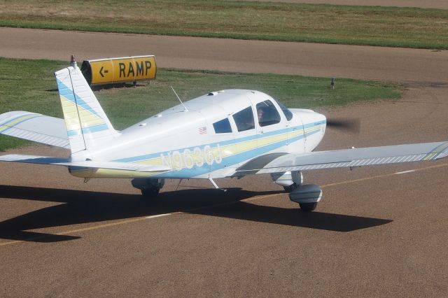 Piper Cherokee (N9636J)