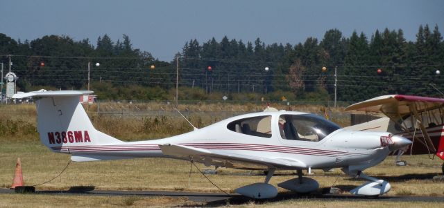 Diamond Star (N386MA) - Diamond DA-40 parked at the Aurora State Airport (Portland, OR). August 2014.