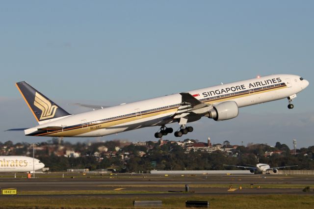 BOEING 777-300ER (9V-SWT) - taken from "Sheps Mound" viewing area on 9 August 2019