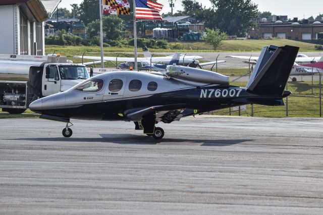 Cirrus Vision SF50 (N76007)