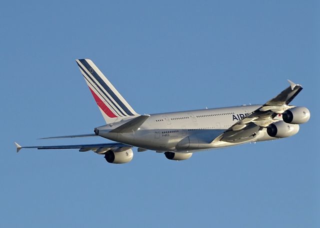 Airbus A380-800 (F-HPJD) - a rel=nofollow href=http://flightaware.com/live/flight/FHPJD/history/20170521/0100Z/KLAX/LFPGhttps://flightaware.com/live/flight/FHPJD/history/20170521/0100Z/KLAX/LFPG/a