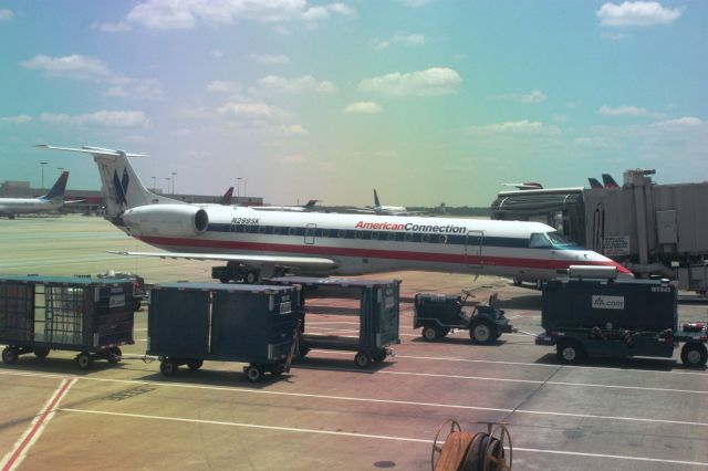 Embraer ERJ-135 (N299SK) - 7/24/2009