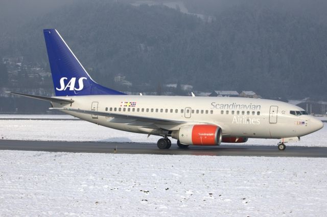 BOEING 737-600 (LN-RPA)